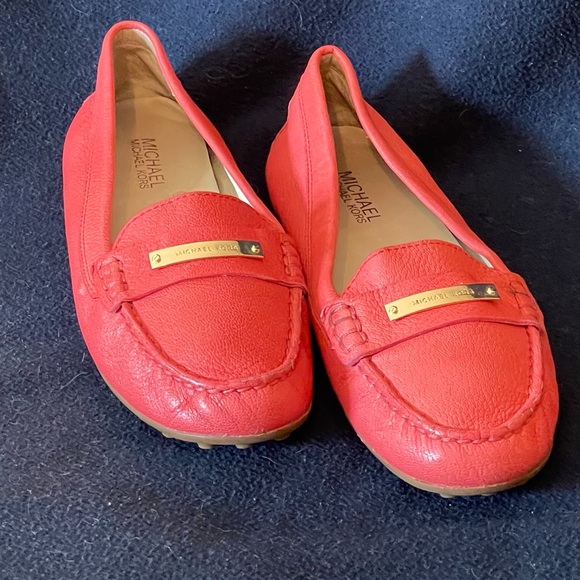 Michael Kors leather loafers Size 7 - Picture 2 of 10